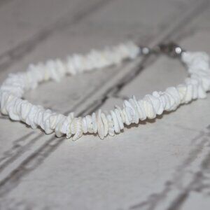 Men's white shell beach bracelet 10"